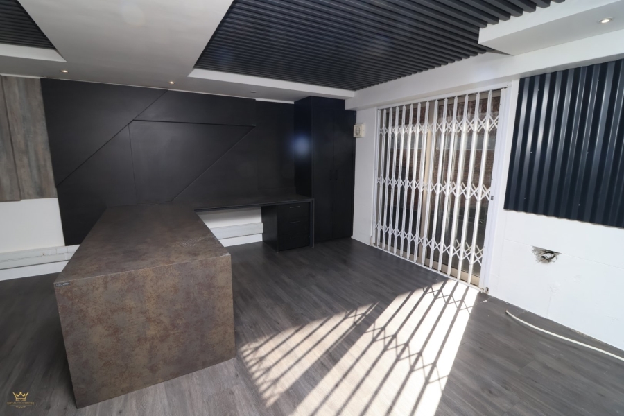 To Let commercial Property for Rent in Woodstock Western Cape